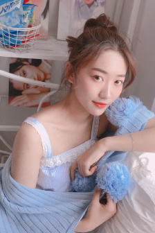 挺进袁心玥大屁股