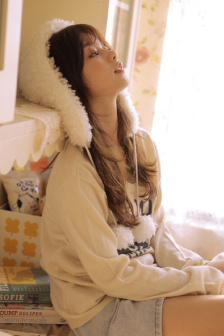 未婚女子
